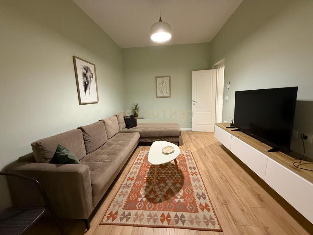 Apartament 2+1 Me Qira prane Ambasades Amerikane