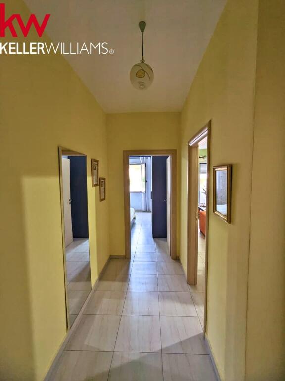 Shitet apartament 2+1 Vlore Lungomare