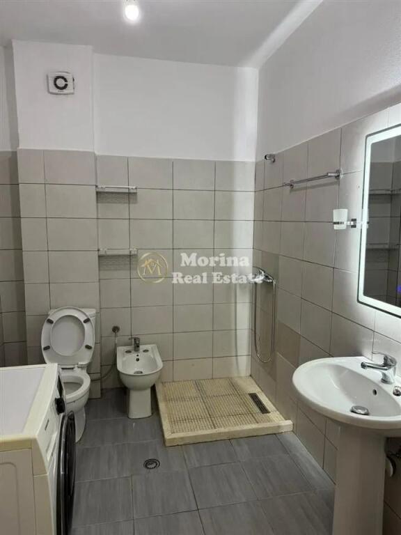 Qera, Apartament 2+1, Yzberisht, 450 euro/muaj