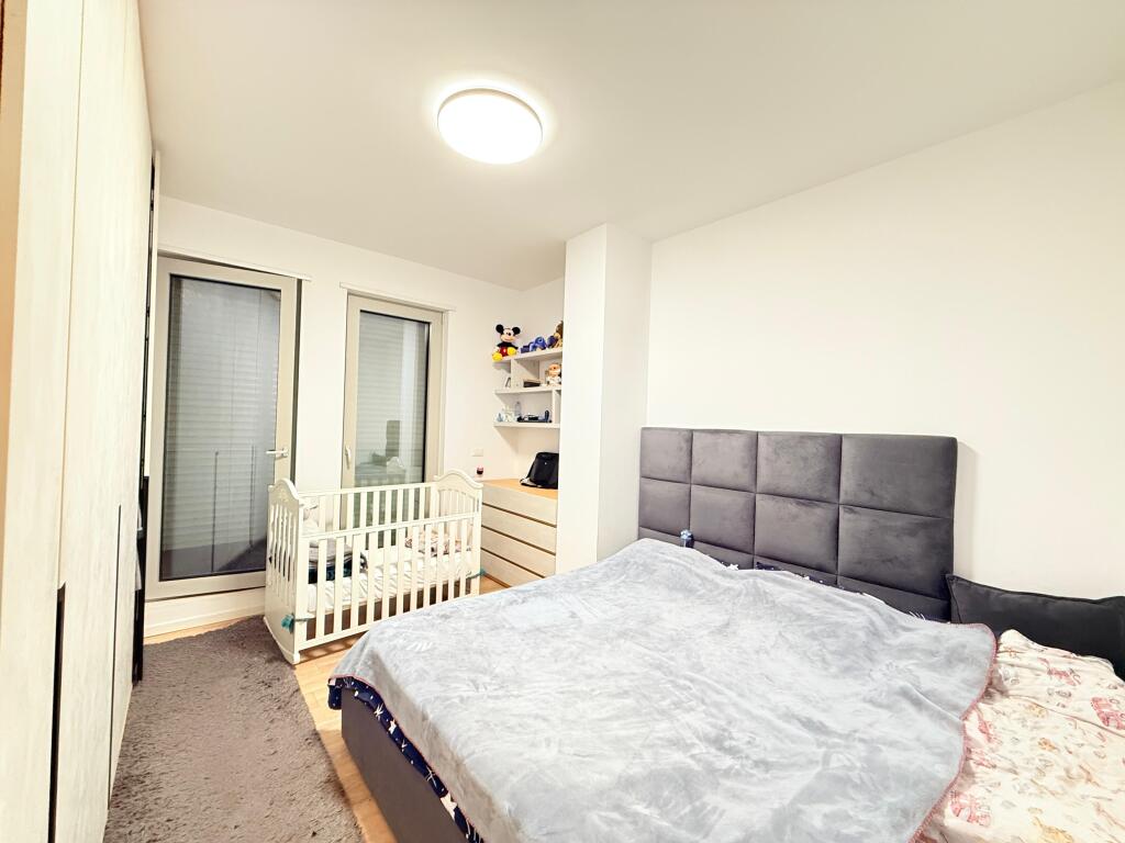 🏡 Shitet Apartament 1+1 – Foleja e Gjelbër, pas Ring Center, Tiranë 🌿