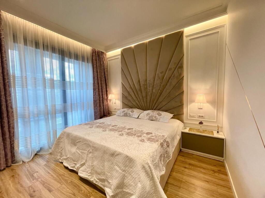 APPARTAMENTO 2+1+2 PIÙ PARCHEGGIO IN AFFITTO A PARK GATE!