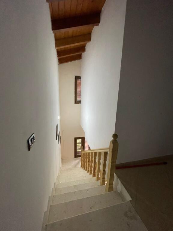 🏡 SHITET VILË 3-KATËSHE, GJIRI I LALËZT