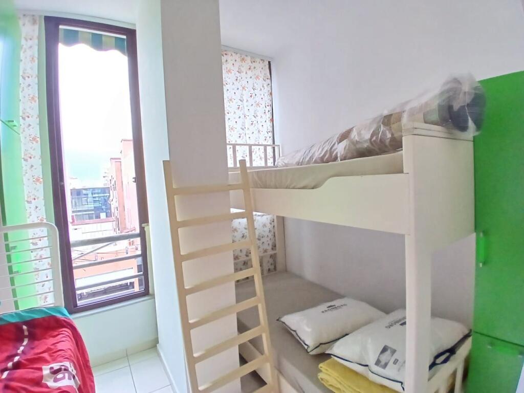 Jepet Me Qera Apartament 2+1+1 Ballkon