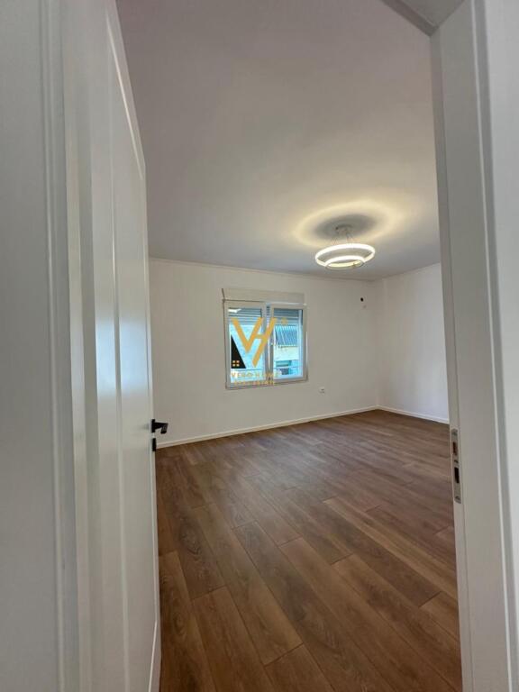 SHITET APARTAMENT 2+1+BLK TE RR.KONGRESI MANASTIRIT 118.000 EURO