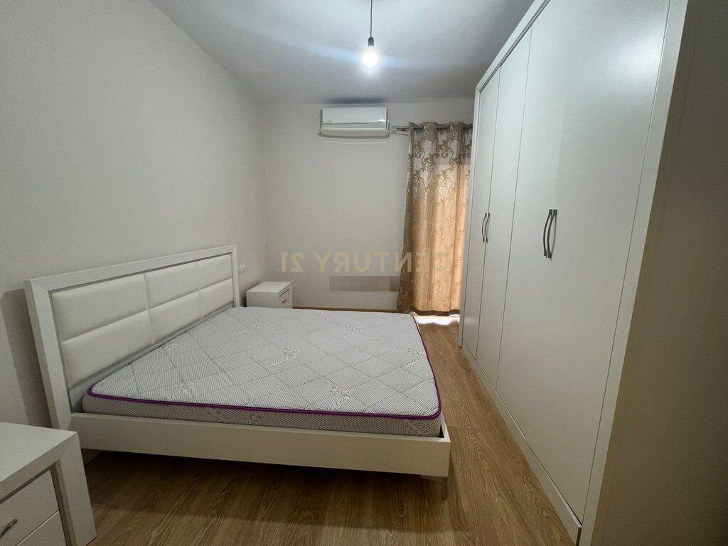 JAPIM ME QIRA APARTAMENT 2+1,KOPSHTI BOTANIK