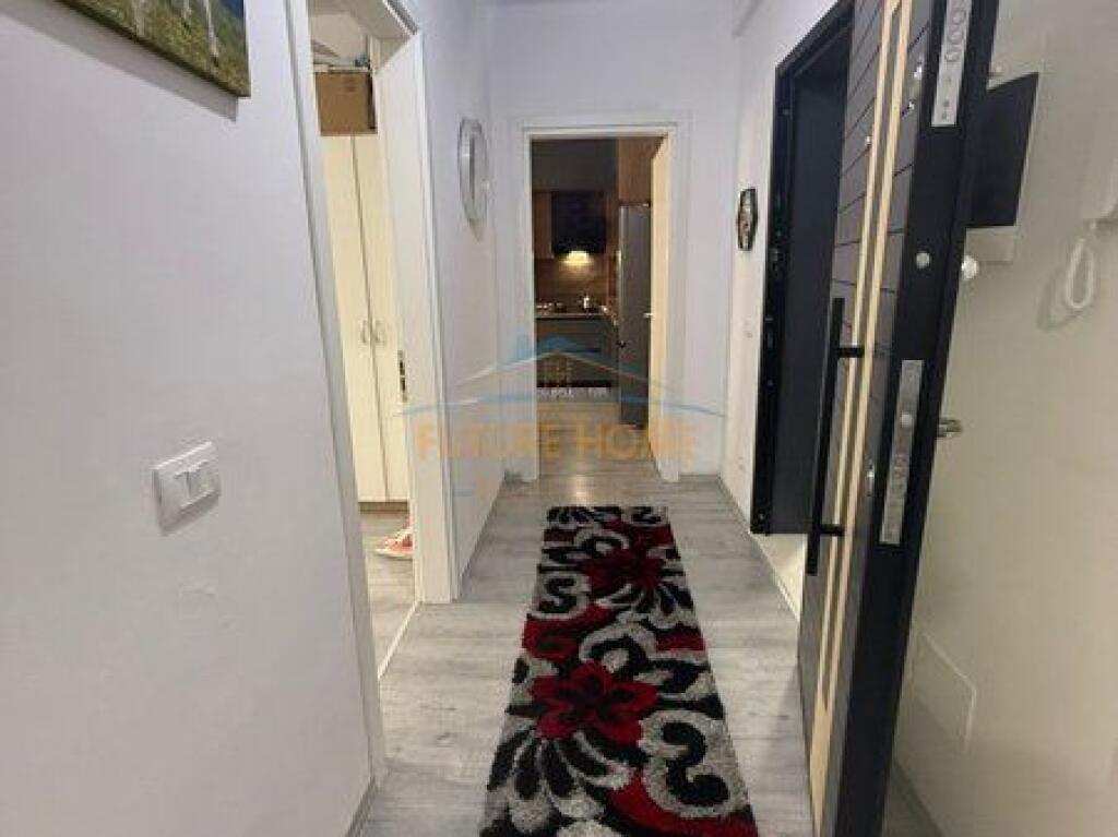 Shitet, Apartament 2+1, Kompleksi Univers City, Tiranë.