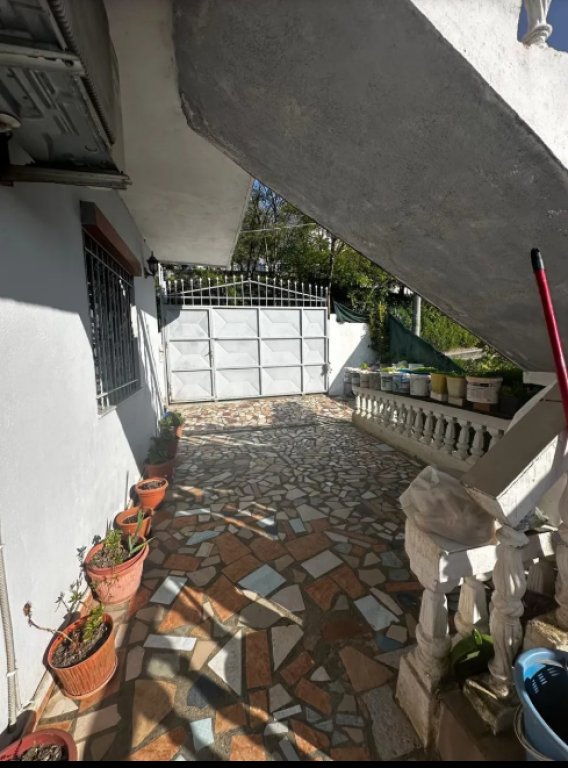 Okazion Shitet Vile Ne Arapaj Durres