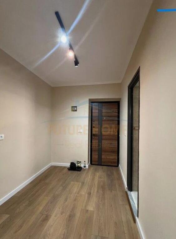 Shitet Apartament 2+1 – Oxhaku