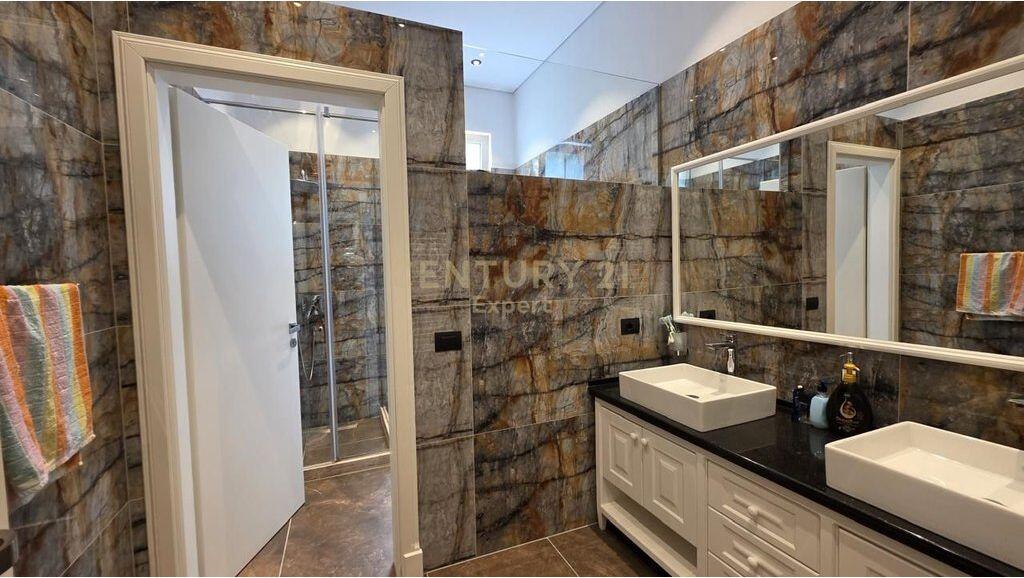 INDIVIDUAL VILLA FOR RENT – DOBRESH, TIRANA