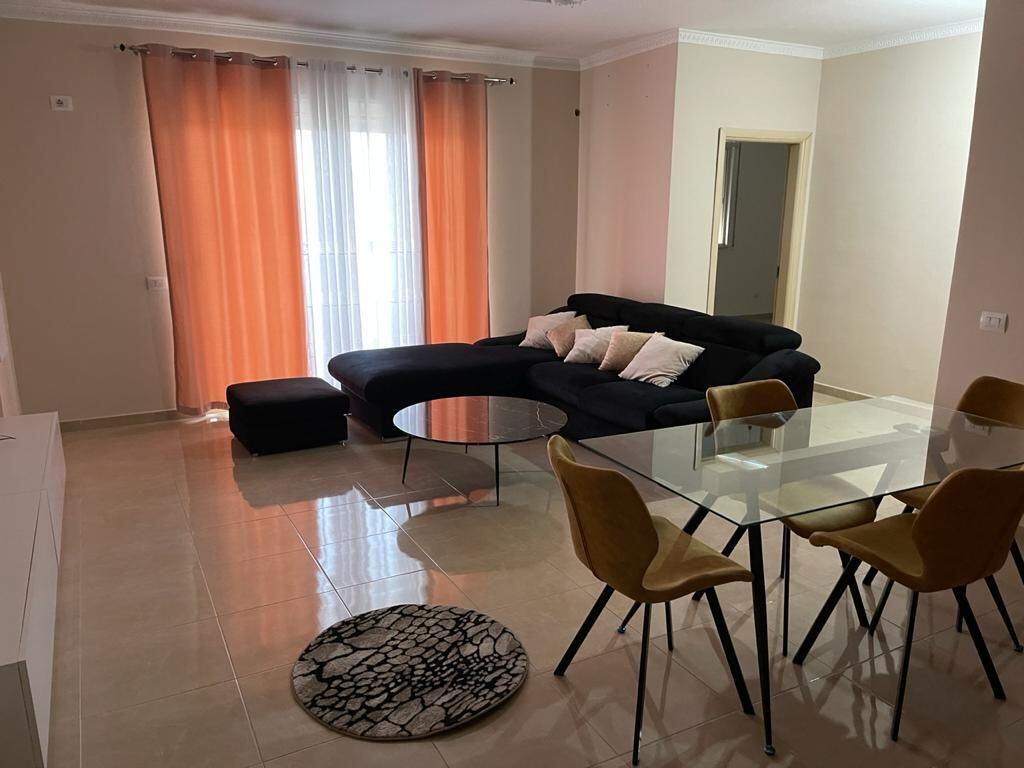 APARTAMENT 2+1 ME QERA DURRES  350/MUAJ