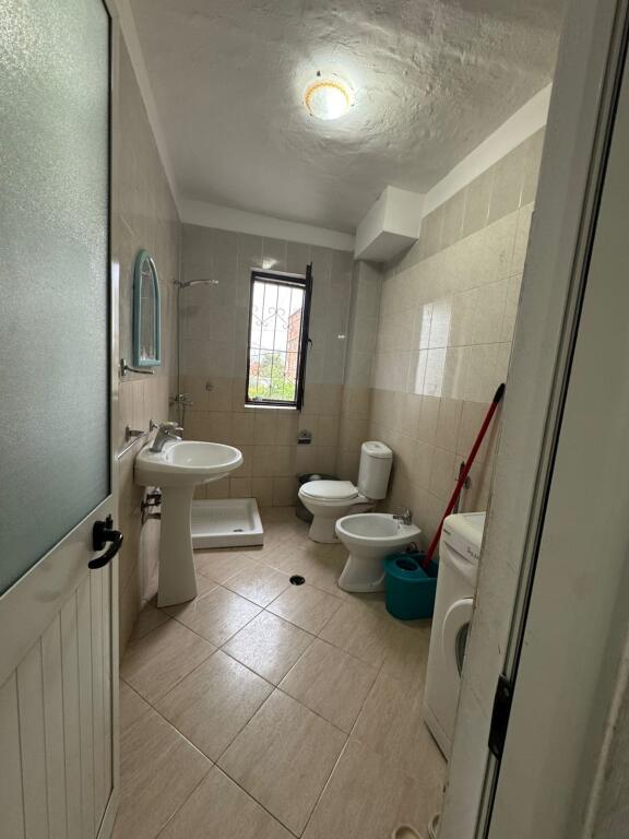 Apartament 1+1, Kinostudio!