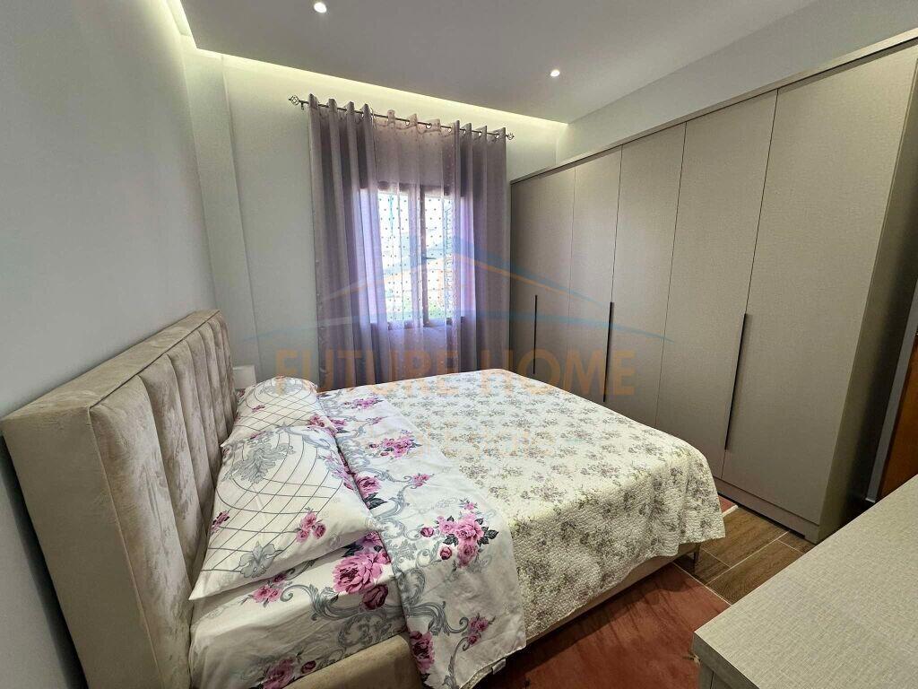 Qera, Vile Private, Kashar. 450 €,UNA47803