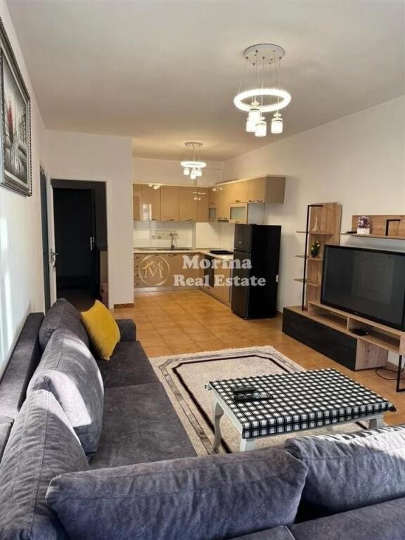 Qera, Apartament 2+1, Yzberisht, 450 euro/muaj