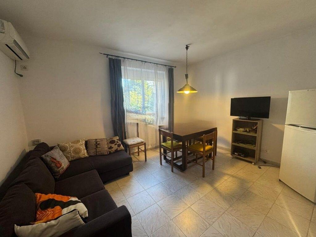 Apartment 3+1 for rent, Fortuzi street 600 € /Month