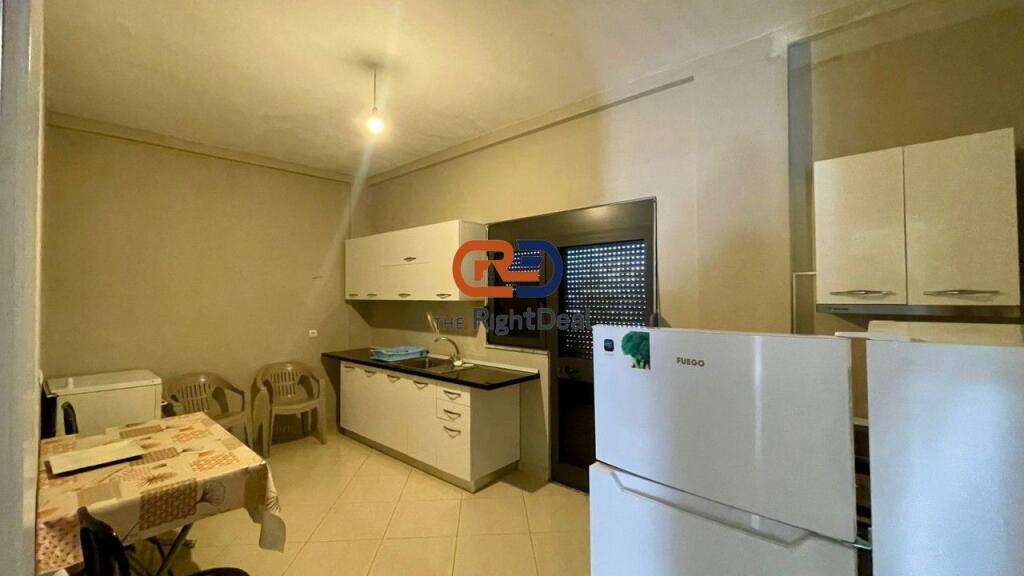 Ne Allias, Jepet Me Qira Apartament 2+1, Me Hapesira Te Bollshme!!!