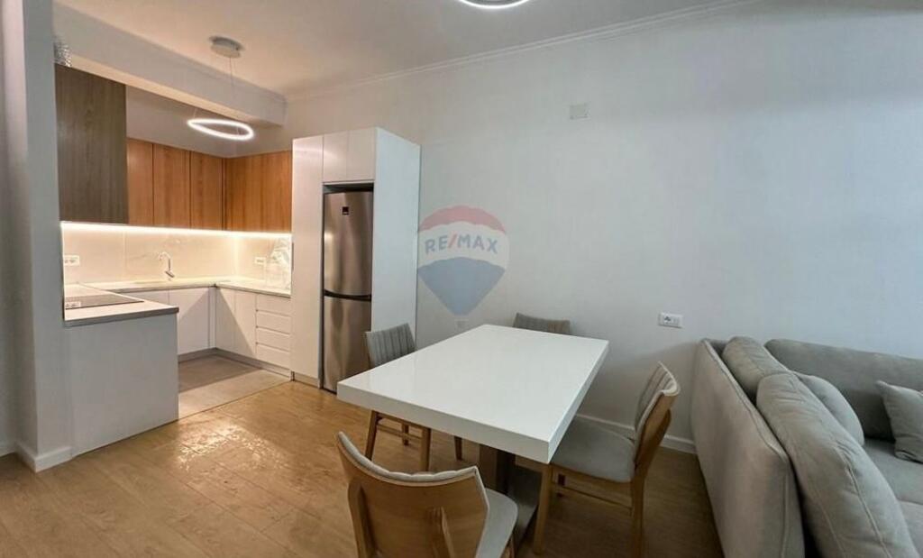 APARTAMENT 2+1 – RRUGA PETI, TIRANË/ QIRA