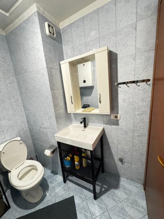 Jepet apartament 2+1 prane Delijorgjit!