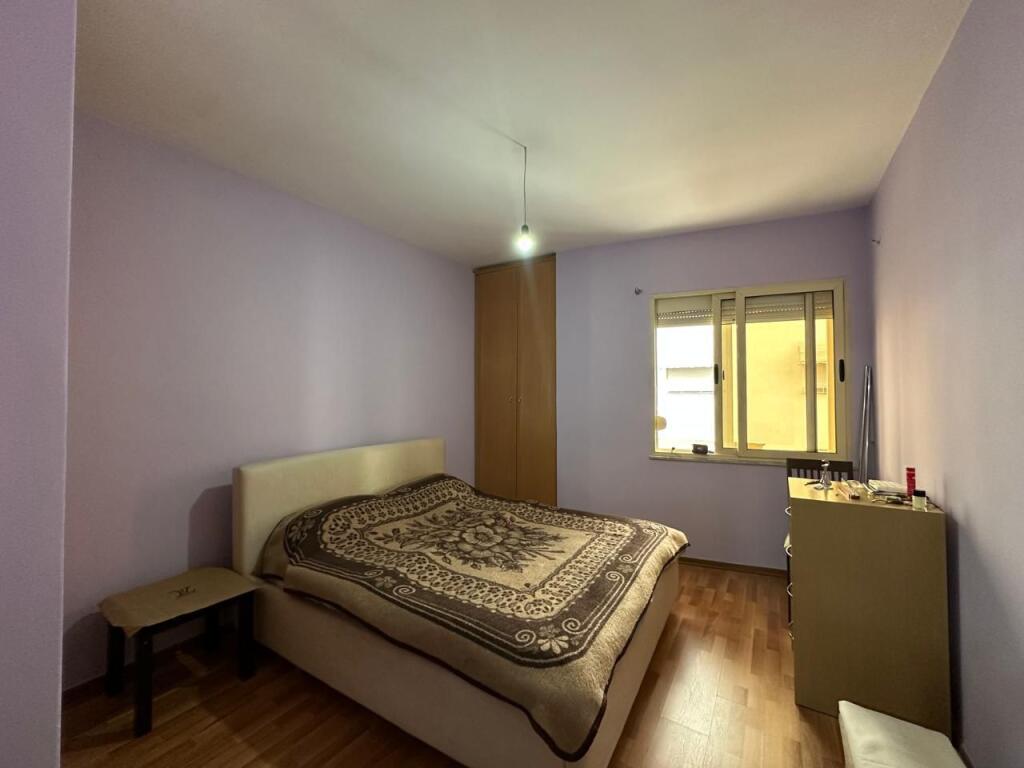 COMMUNE OF PARIS, APARTMENT 2+1+2 FOR RENT