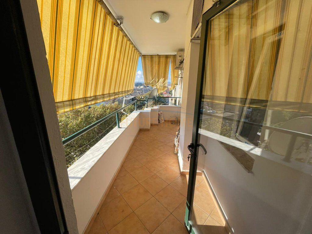 Apartament 2+1+2, Rruga Reshit Petrela, Tiranë
