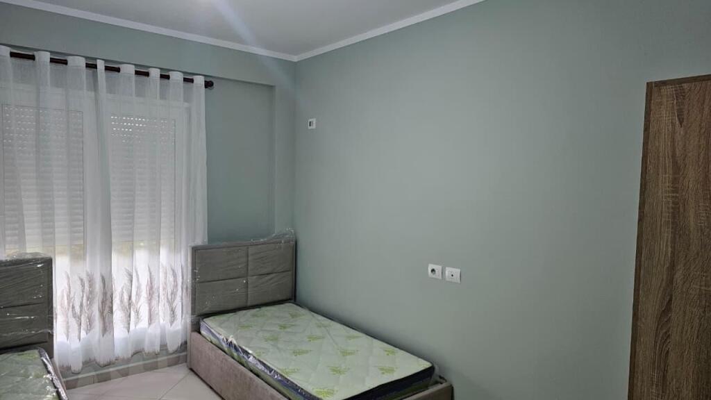 Jepet Me Qera Apartament 2+1+1 Ballkon