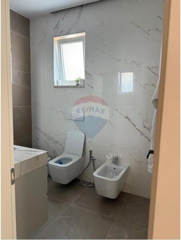 Vilë - Për Qira - Bulevardi Blu, Kamëz