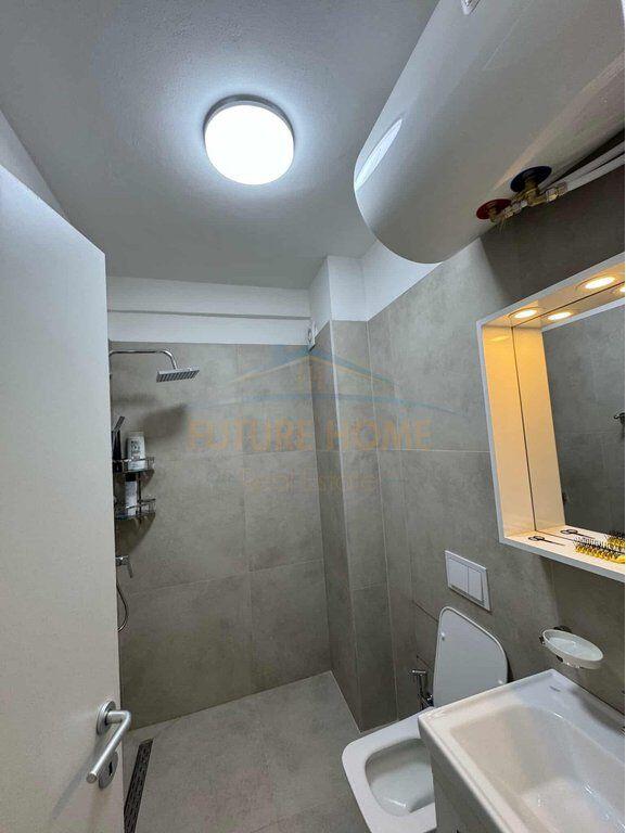 Shitet, Apartament 1+1, prane Xhamise, Selitë