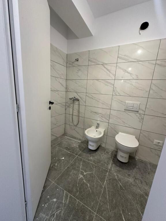 🏡 Shitet Apartament 2+1+2 – Kodra e Diellit 2