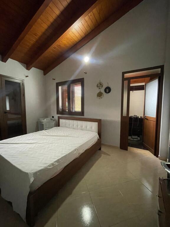 🏡 SHITET VILË 3-KATËSHE, GJIRI I LALËZT