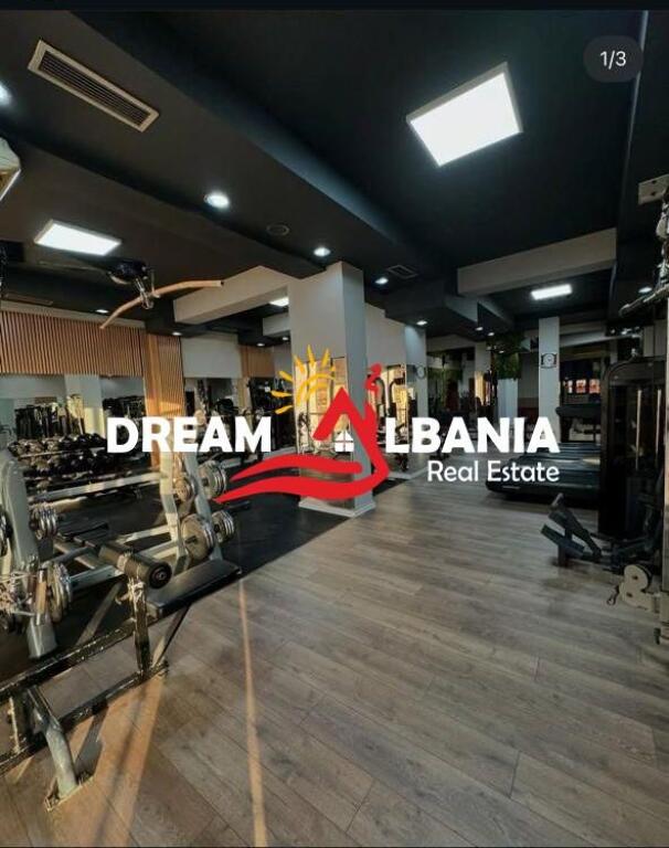 Locale commerciale in vendita in Via Elbasan vicino ex 7 Nani, Tirana ID (4171552 )