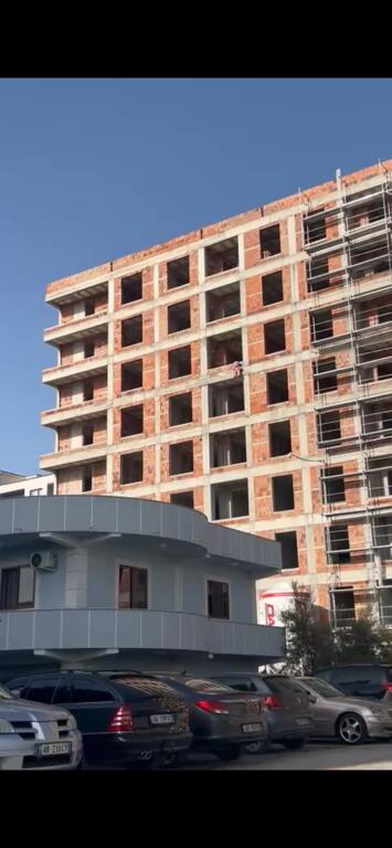 Apartment 2+1 for sale Kamez