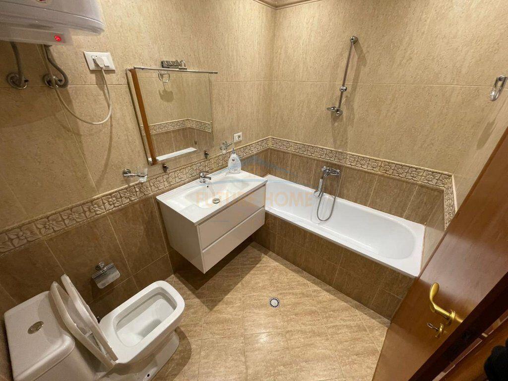 Apartament 2+1+2, Rruga Reshit Petrela, Tiranë