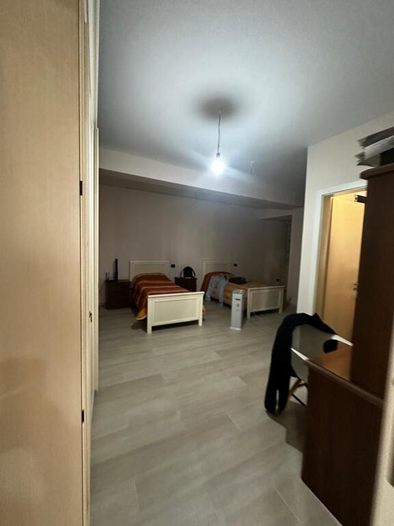SHITET SUPER APARTAMENT 3+1+2 PRANE STADIUMIT DURRES