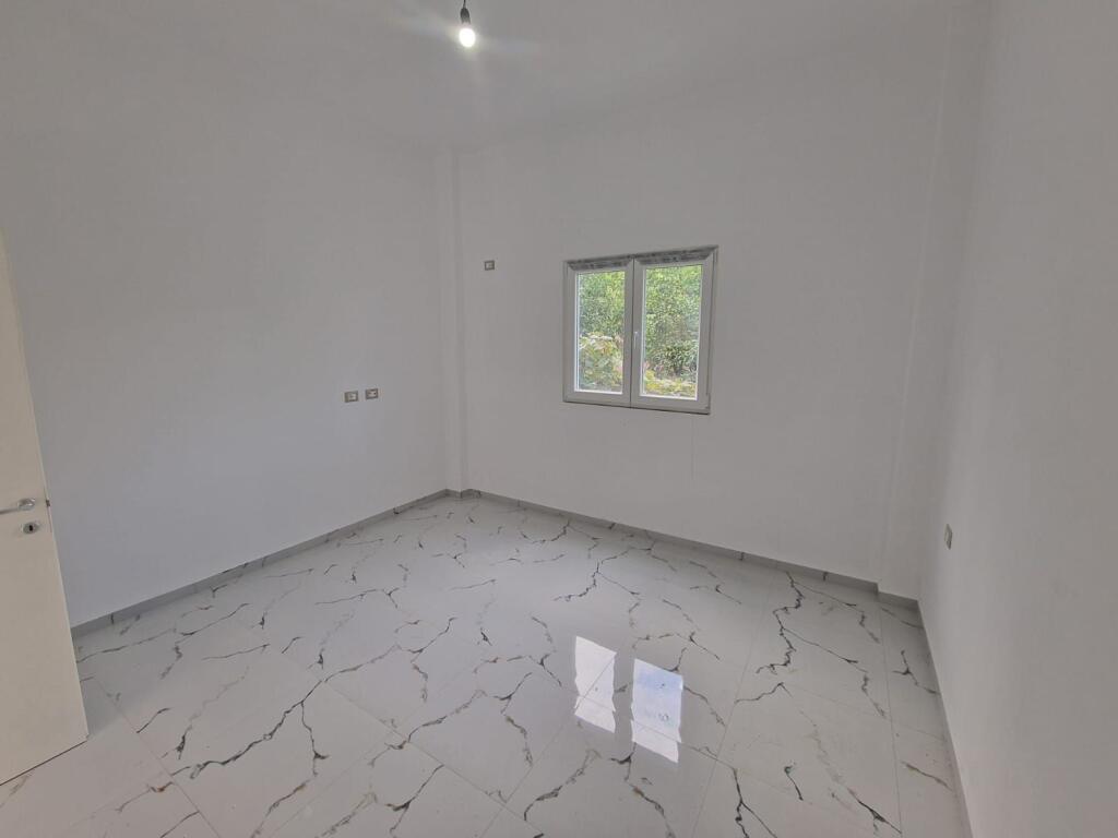 Jepet me qera apartament 1+1 ne Astir bosh