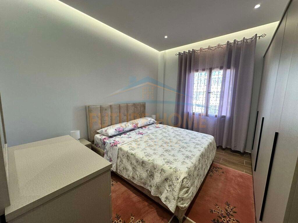 Qera, Vile Private, Kashar. 450 €,UNA47803