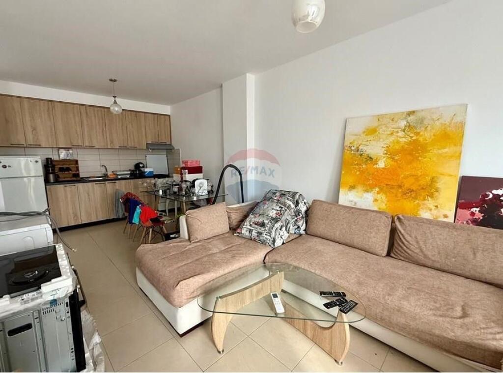 Apartament - Për Shitje - Qyteti Studenti, Tiranë !!! (ID: 530181070-349)