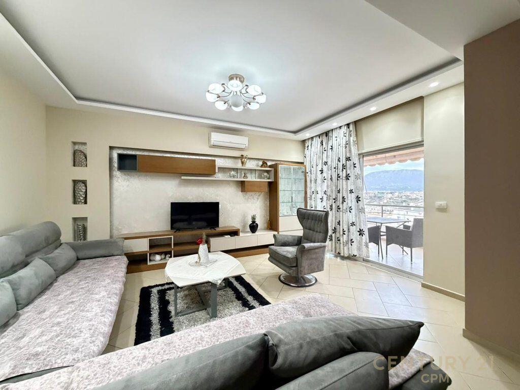APARTAMENT 2+1 PER QIRA TEK LIQENI THATE!