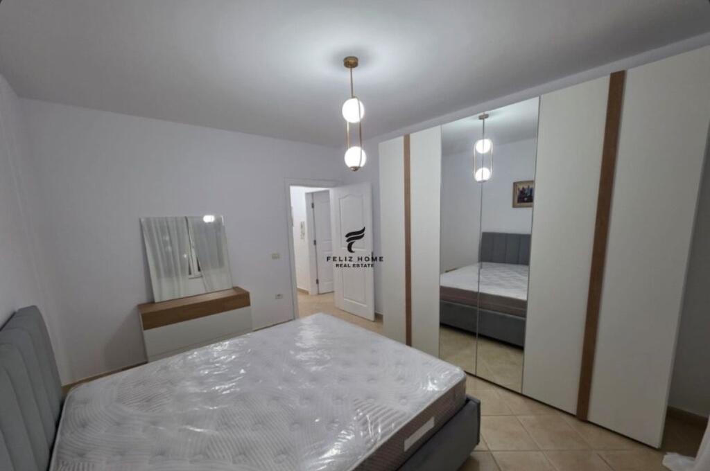 APARTAMENT ME QERA 1+1 ISH EKSPOZITA 65.000 LEKE