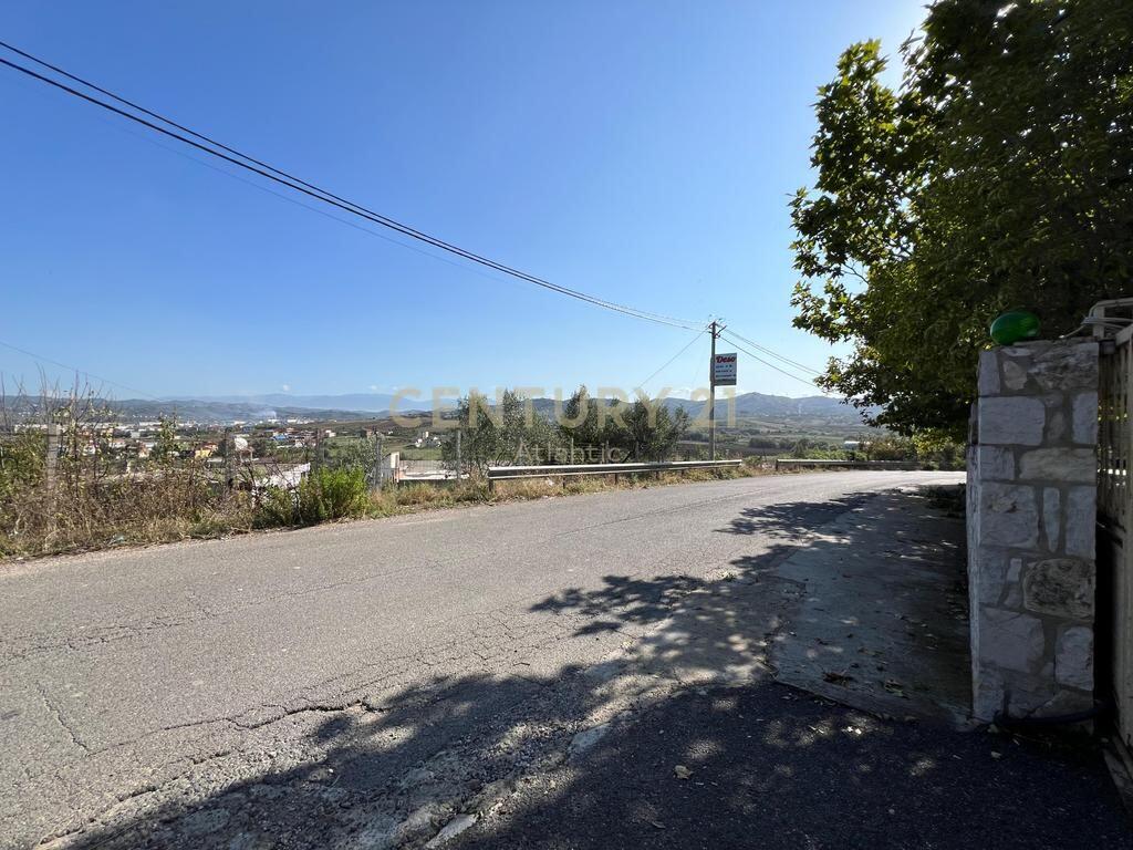 HOTEL - BAR - RESTAURANT FOR RENT IN SHIJAK