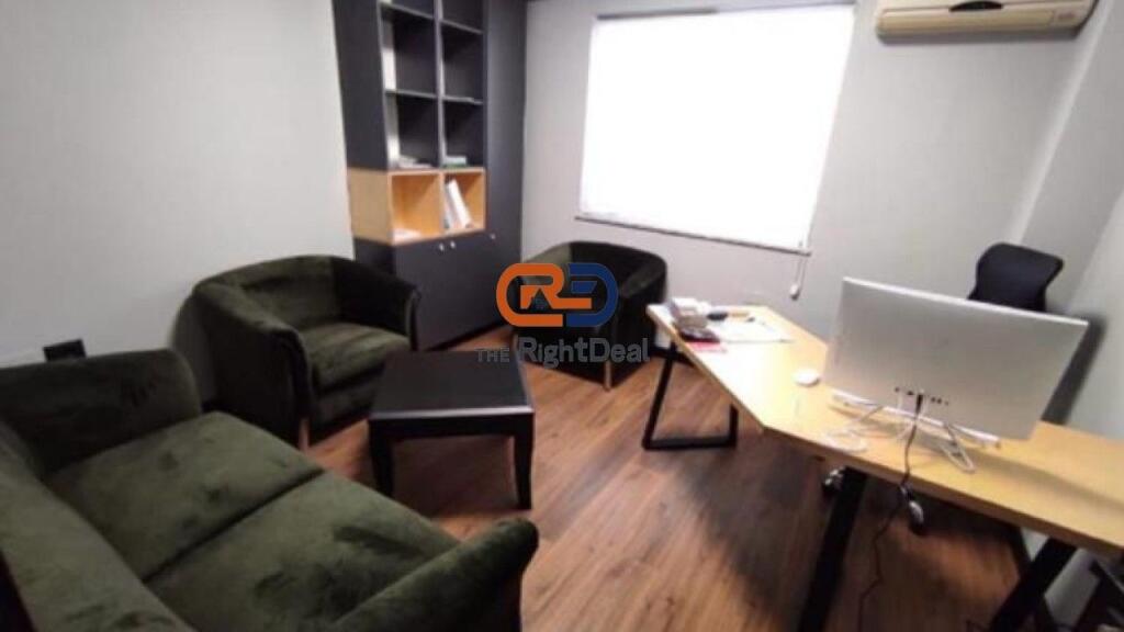 Ne Myslym Shyr, Jepet Me Qira Ambient Per Tipologji Te Ndryshme Biznesi!!!