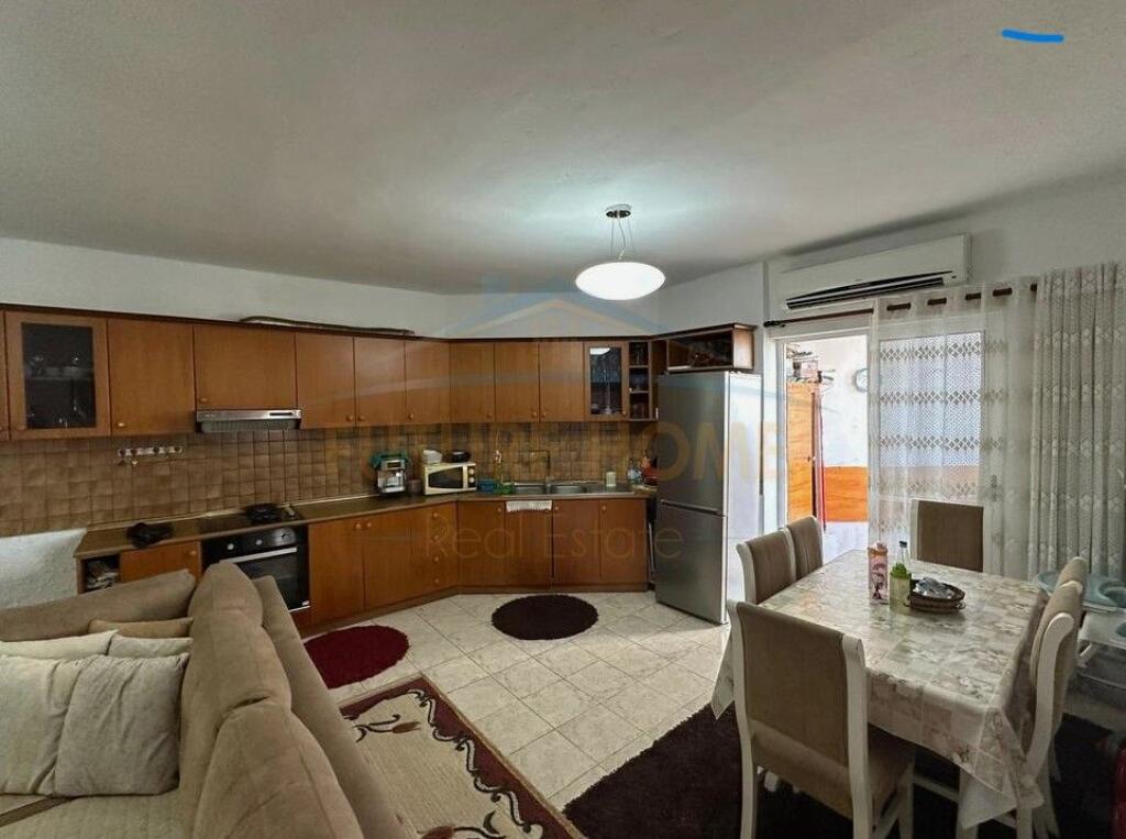 Shitet Apartament 2+1 – Don Bosko