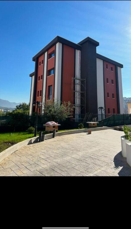 Ndetese per qira prane Kodres se Diellit