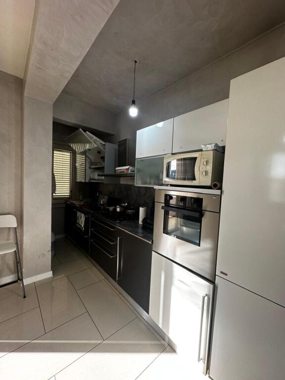 SHITET SUPER APARTAMENT 3+1+2 PRANE STADIUMIT DURRES