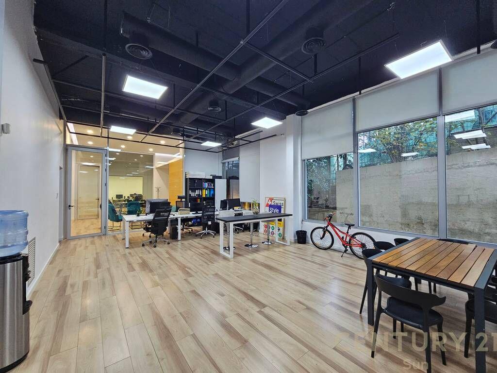 Commercial Space/Office for Rent – Near the Artificial Lake