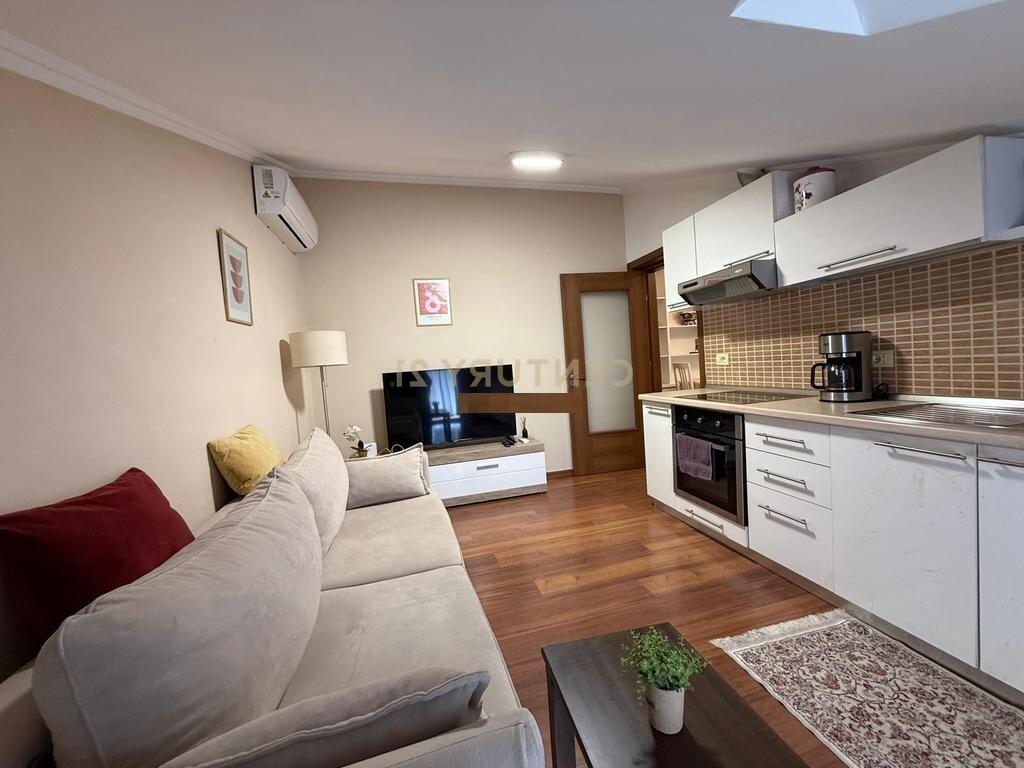 Apartament 1+1 Me Qira prane Ambasades Amerikane