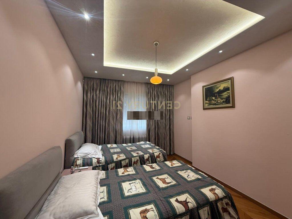 SHITET APARTAMENT 1+1 NE ZEMER TE TIRANES TEK PAZARI I RI!