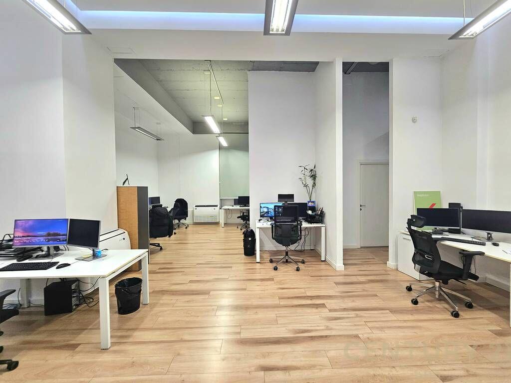 Commercial Space/Office for Rent – Near the Artificial Lake