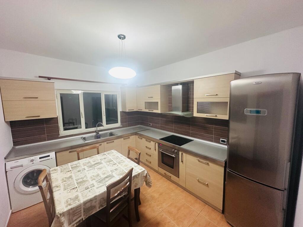 Appartamento 1+1+1 con Balcone in Affitto