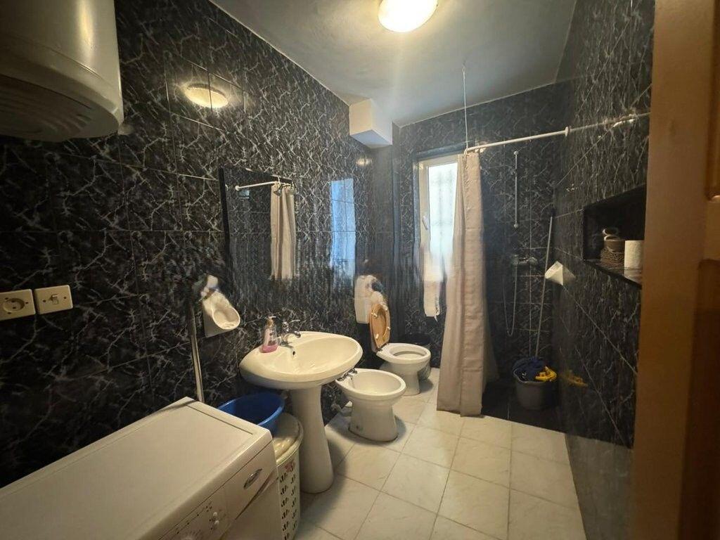 Apartment 3+1 for rent, Fortuzi street 600 € /Month