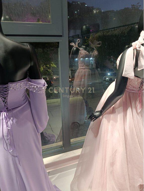 Jepet biznes me qira në Misto Mame! 900 € /Muaj