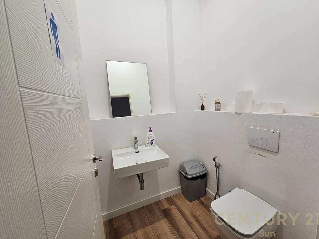 Commercial Space/Office for Rent – Near the Artificial Lake